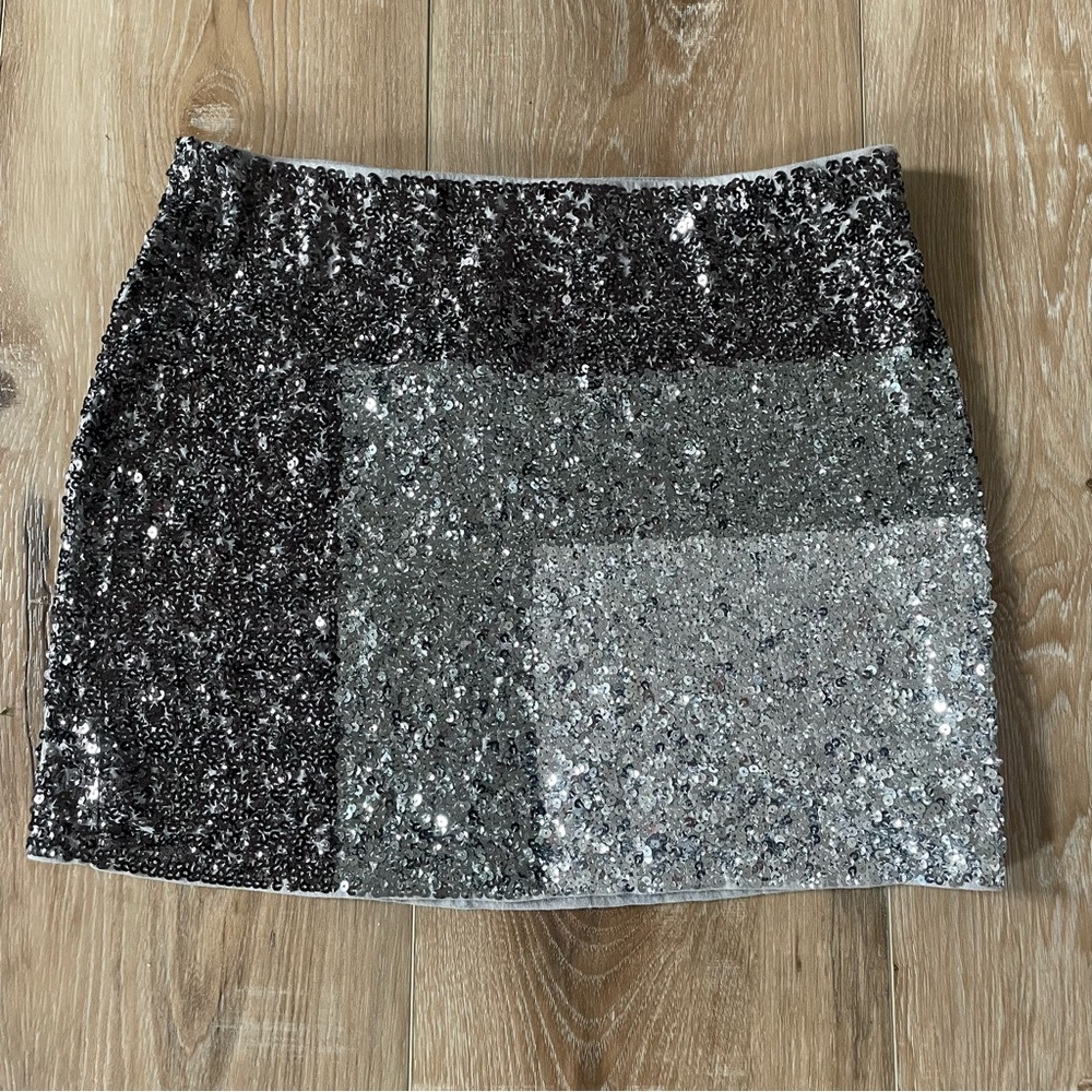 Express 🌺 Sequin Skirt